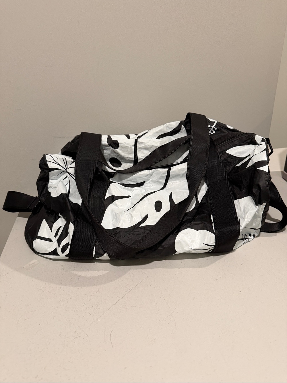 ALOHA Collection Waipio Splashproof Duffle - Picture 4 of 6
